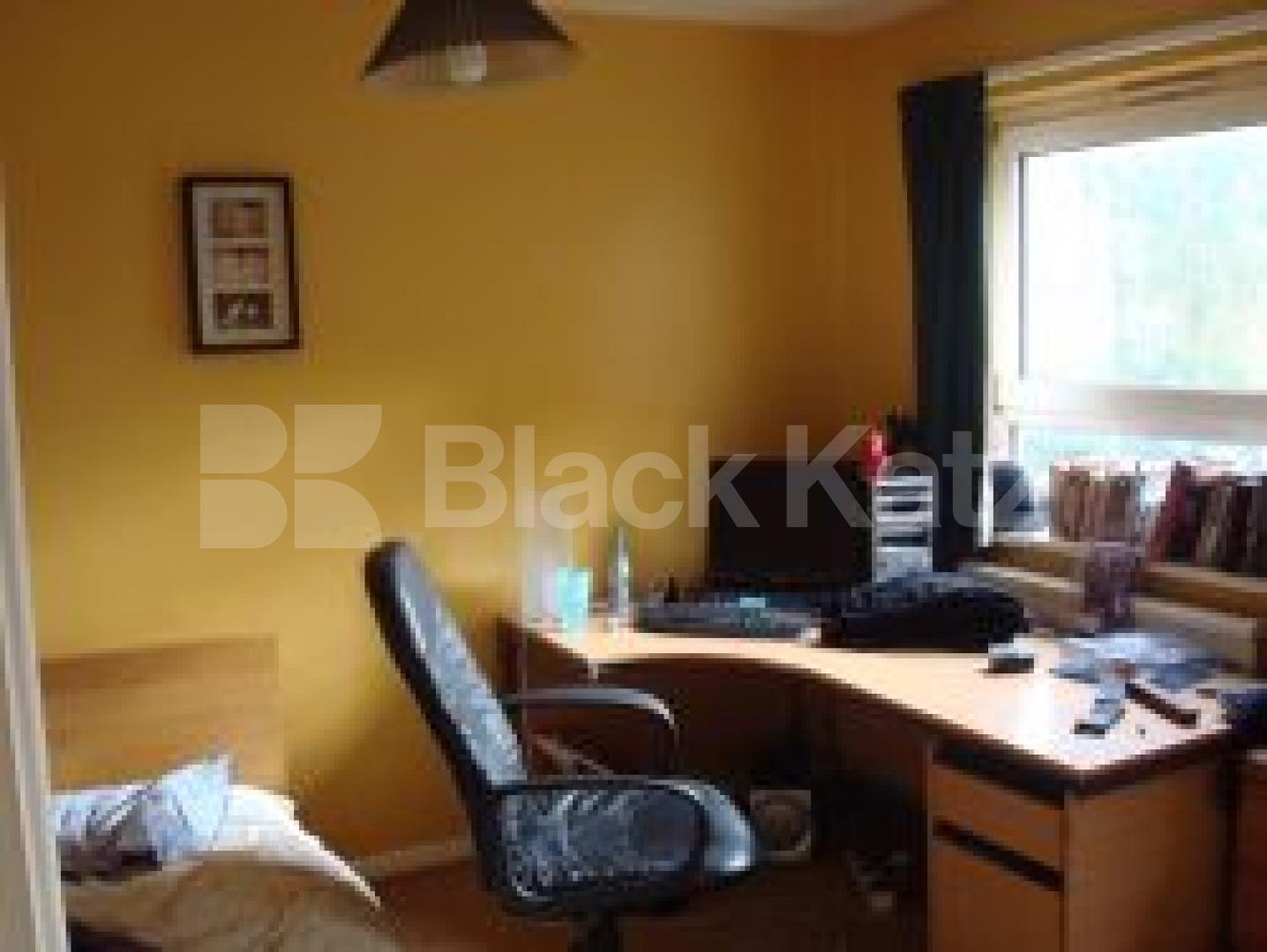 			4 Bedroom, 1 bath, 1 reception Terraced House			 Tansley Close, HOLLOWAY N7